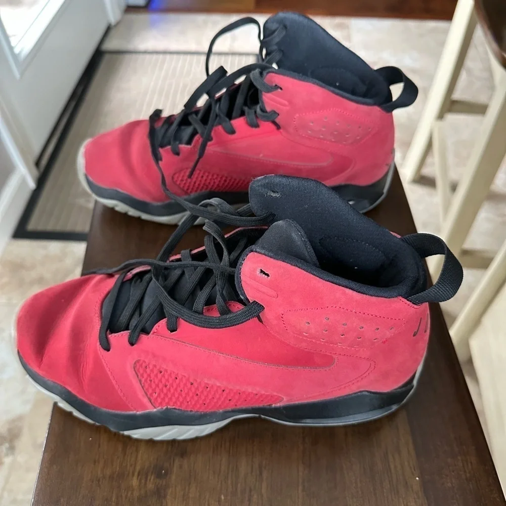 Nike Air Jordan Lift Off Gym Red Men Size 9 Sneakers.